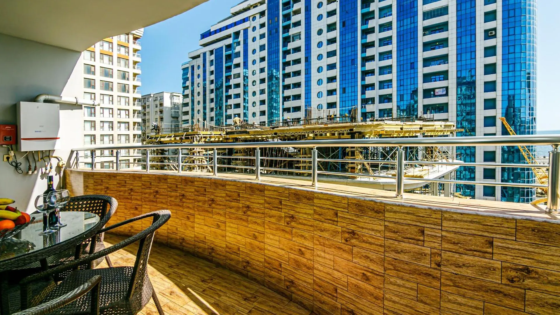 Sea View Apartment By Baku Housing