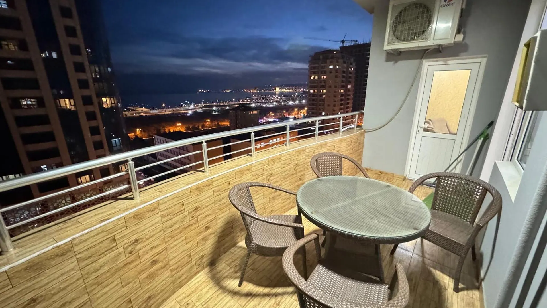 Sea View Apartment By Baku Housing 0*,  アゼルバイジャン