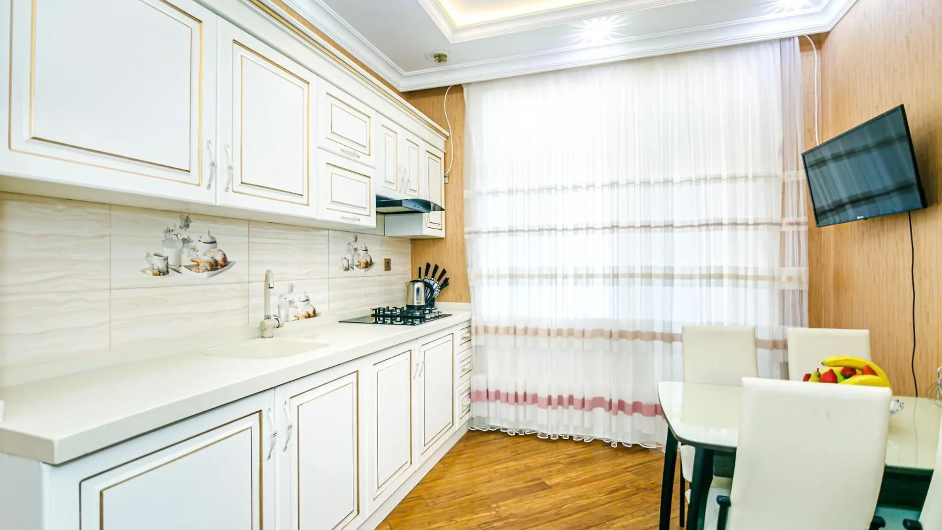 Sea View Apartment By Baku Housing