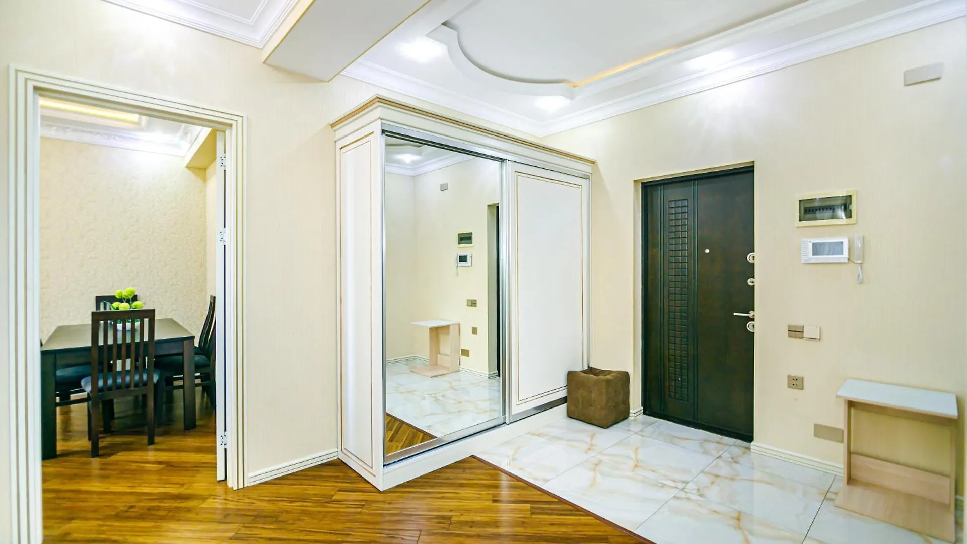 Sea View Apartment By Baku Housing