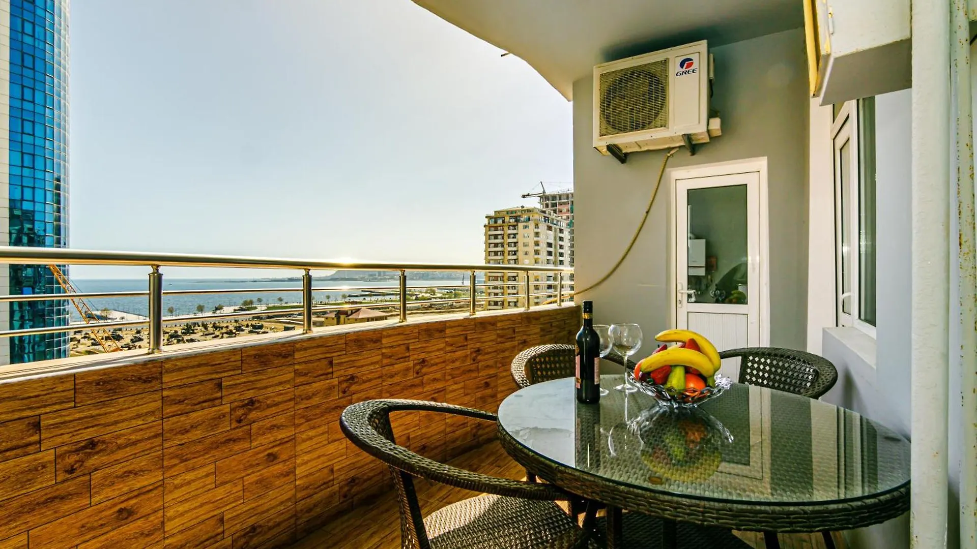 Sea View Apartment By Baku Housing